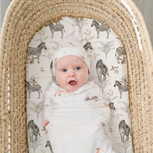 Load image into Gallery viewer, Acrabros Snug Fitted Bassinet Sheet Set Zebra Flora