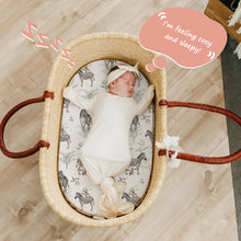 Load image into Gallery viewer, Acrabros Snug Fitted Bassinet Sheet Set Zebra Flora