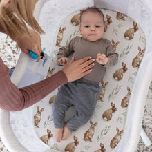 Load image into Gallery viewer, Acrabros Snug Fitted Bassinet Sheet Set Rabbit Nuts