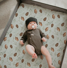 Load image into Gallery viewer, Acrabros Snug Fitted Playard Sheet Set Rabbit Nuts