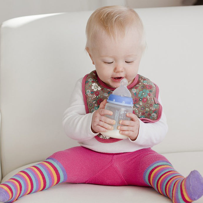 How To Introduce Your Baby to Cups and Beakers